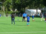 Laatste training S.K.N.W.K. JO11-1JM van seizoen 2022-2023 (partijtje tegen de ouders) (78/221)